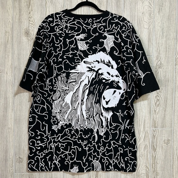 Evolution in Design Abstract Stylized Lion Cloud Design T Shirt Size Large - Picture 10 of 11